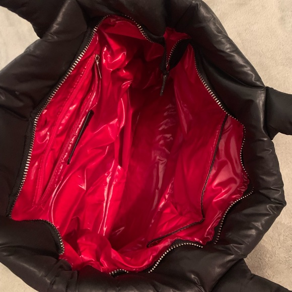 Puffy black double layered shoulder bag - Picture 3 of 6